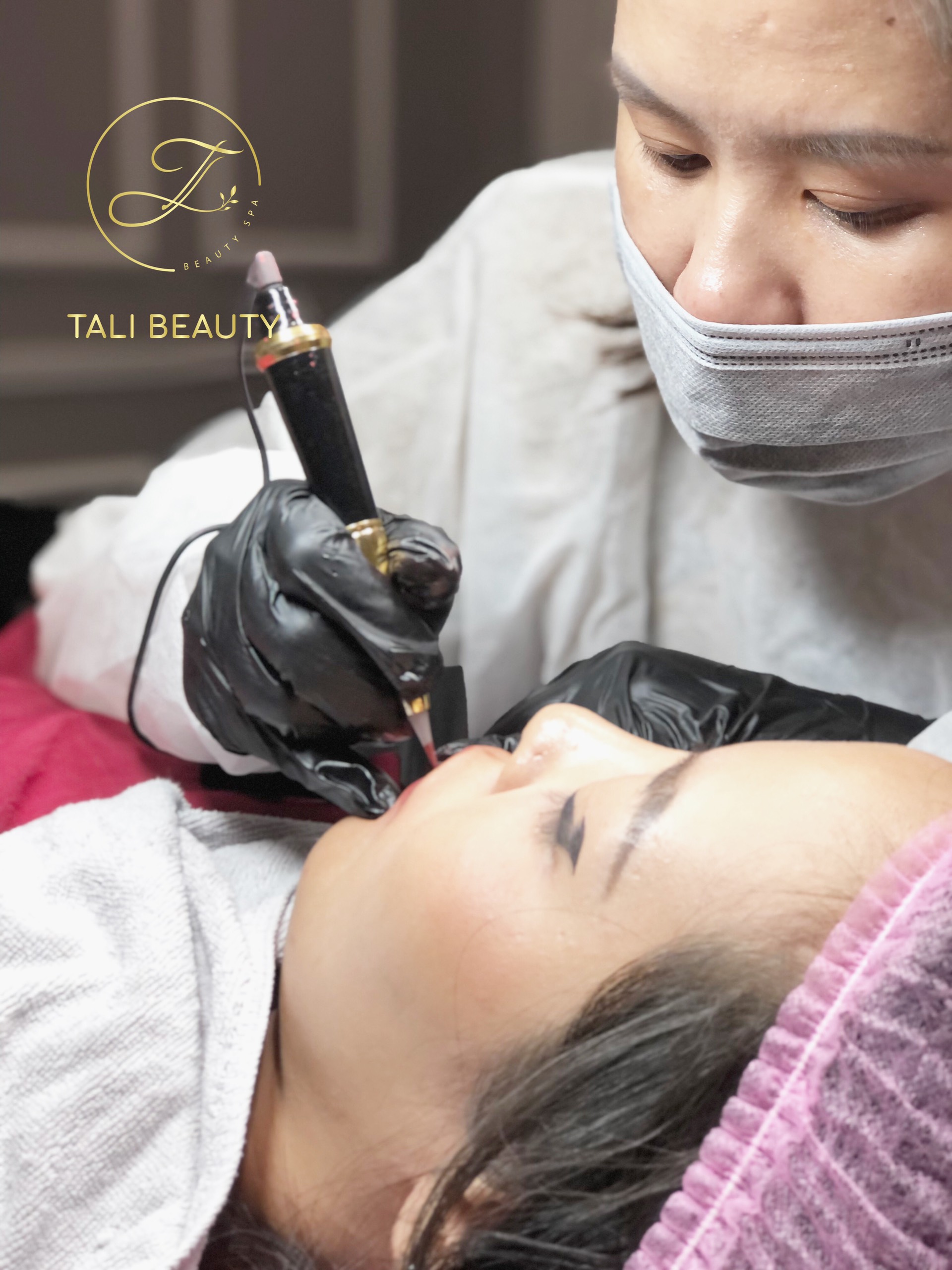 KHÓA HỌC PHUN MÔI L-LIPS CHUYÊN NGHIỆP – KHÓA HỌC ĐỈNH CAO TẠI TALI BEAUTY